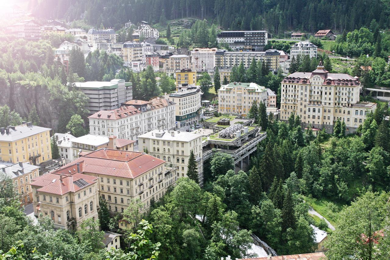 Gruener Baum Hotel Bad Gastein Exterior foto